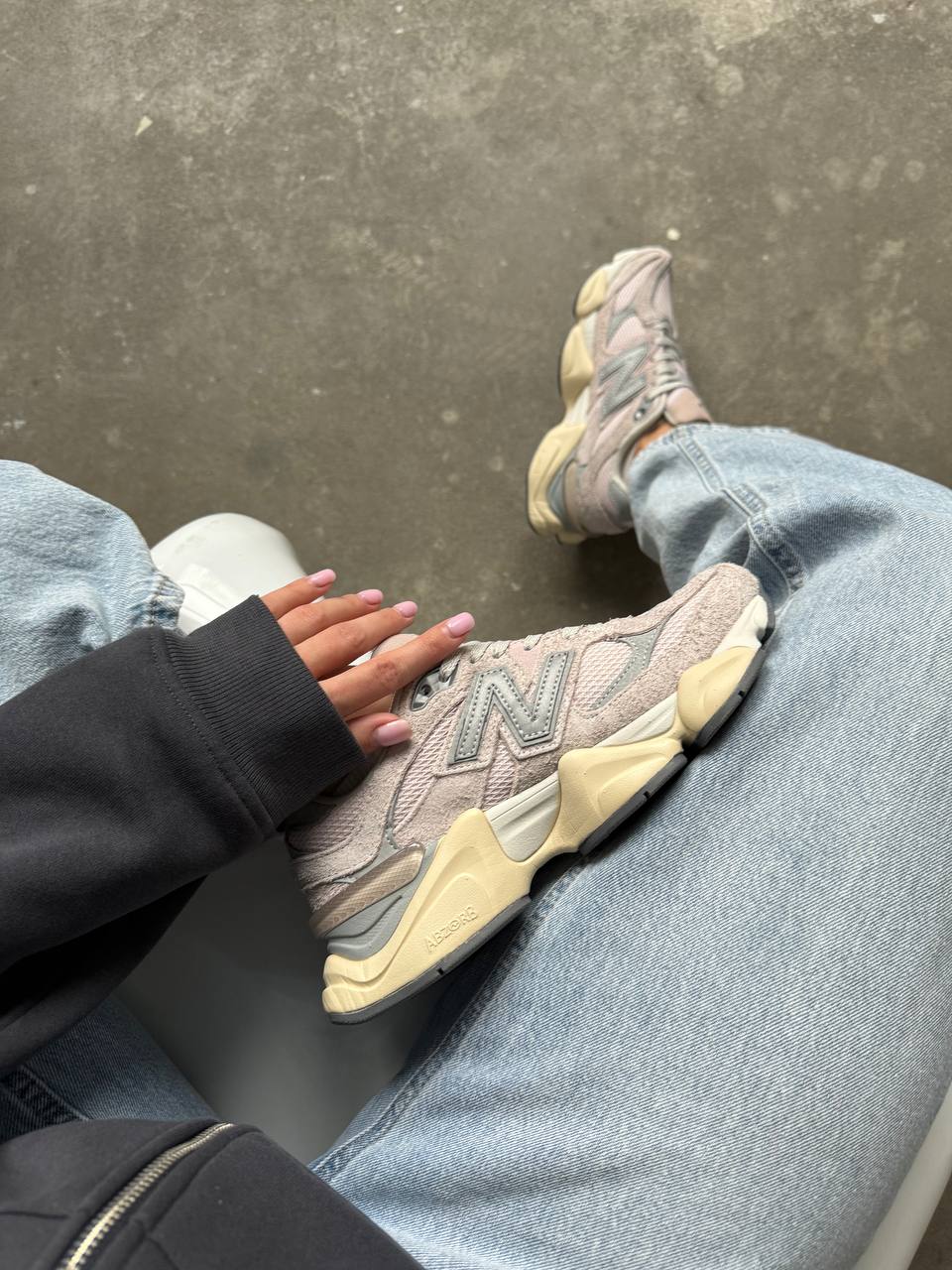 New Balance 9060 Pink Grey - oceanhype - 