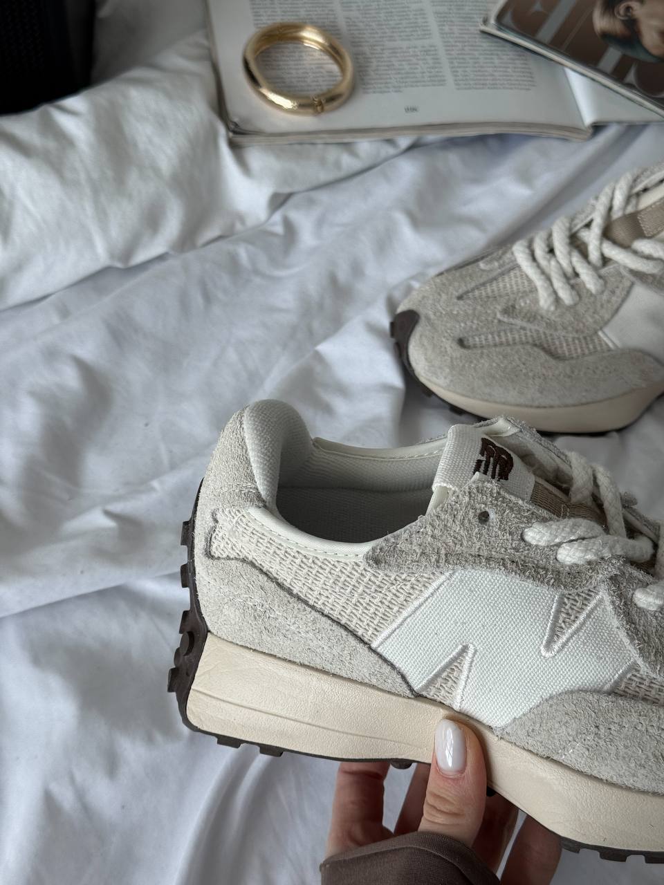New Balance 327 Beige White - oceanhype - 