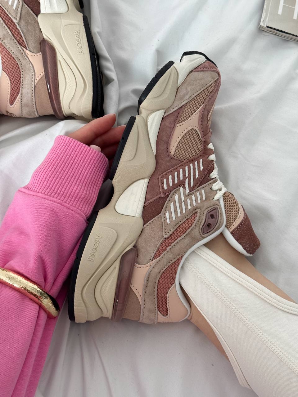 New Balance 9060 Beige Brown - oceanhype - 