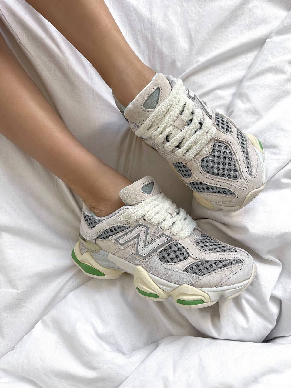 New Balance 9060 Bricks & Wood - oceanhype - 