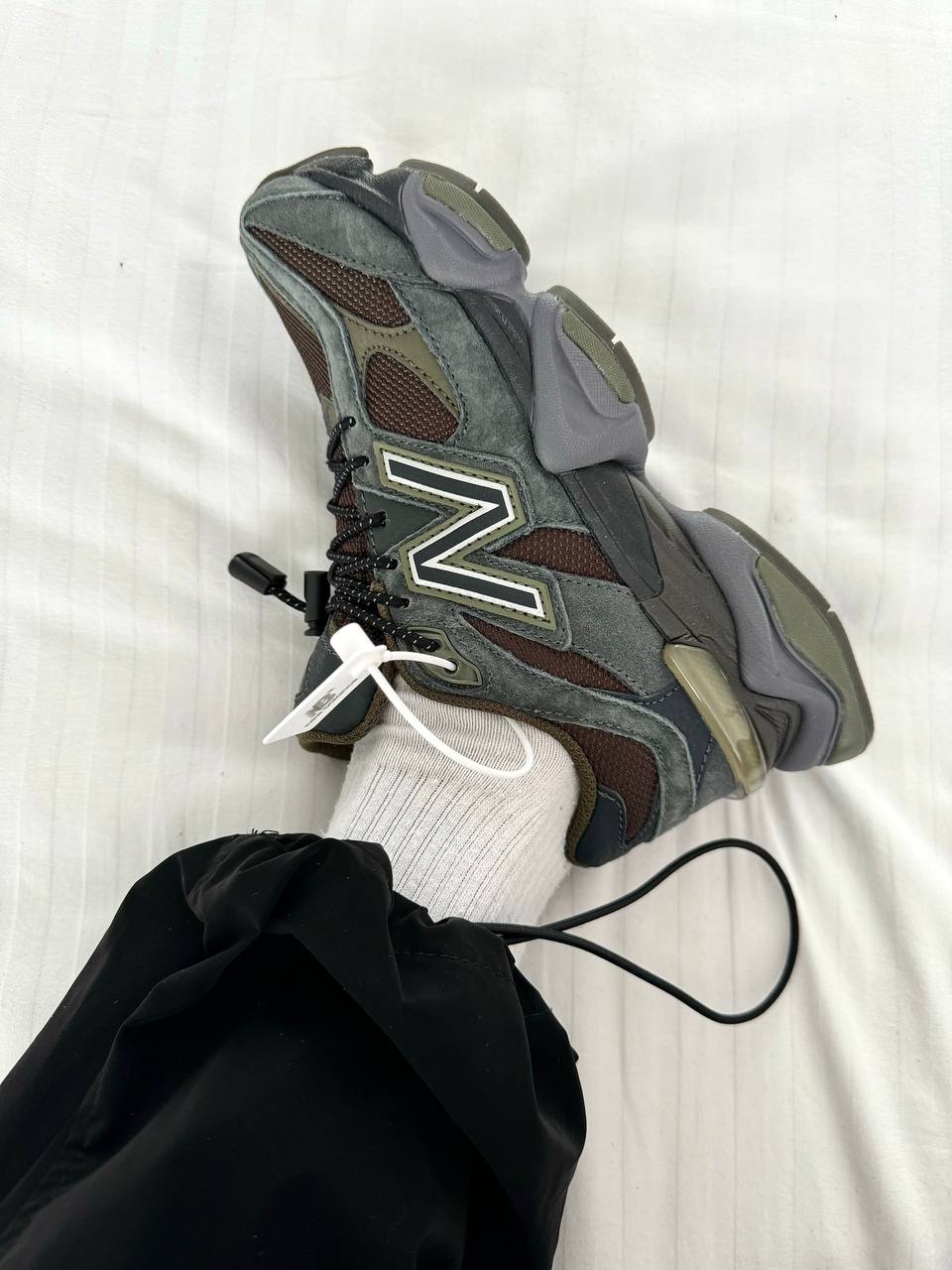 New Balance 9060 Blacktop Dark Moss - oceanhype - 