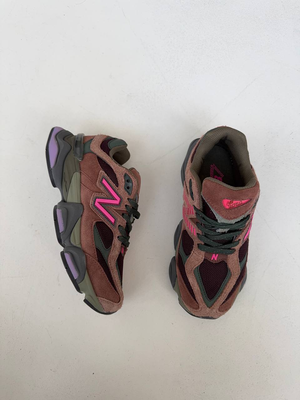 New Balance 9060 Burgundy - oceanhype - 