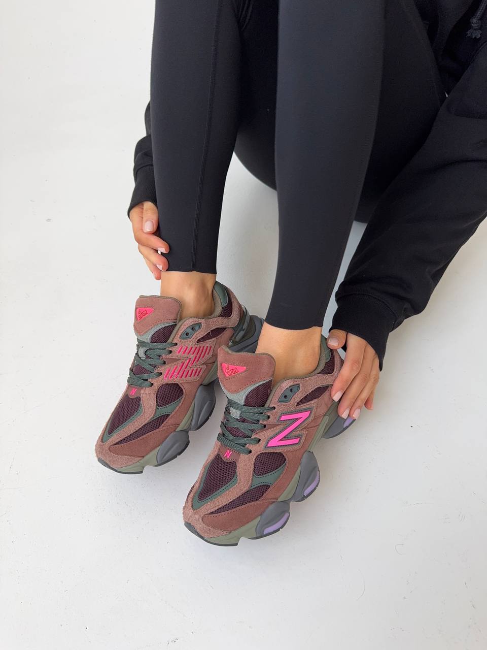 New Balance 9060 Burgundy - oceanhype - 