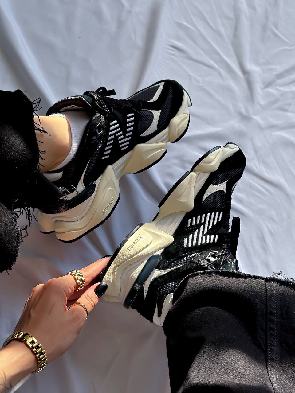 New Balance 9060 Black White - oceanhype - 