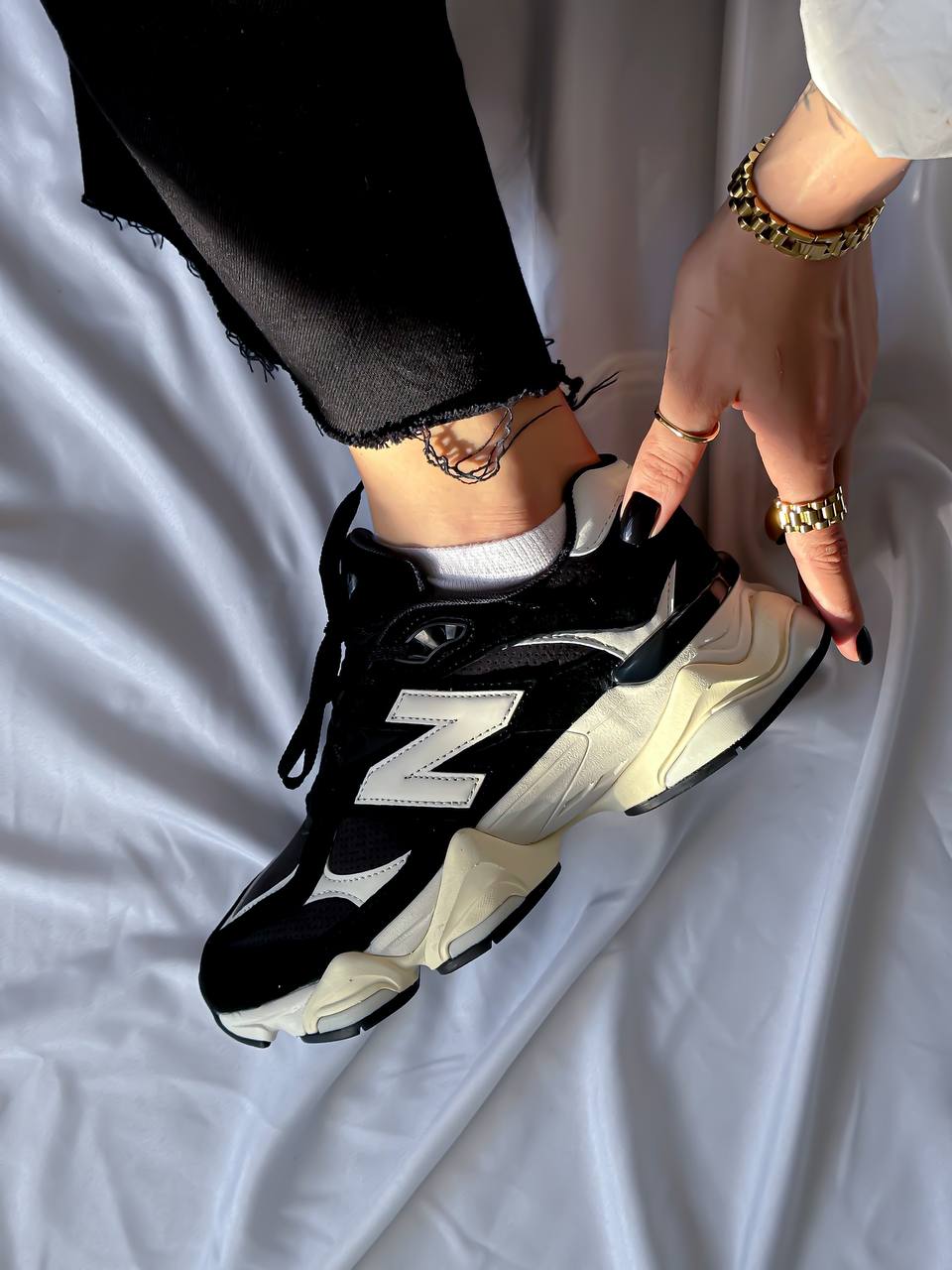 New Balance 9060 Black White - oceanhype - 