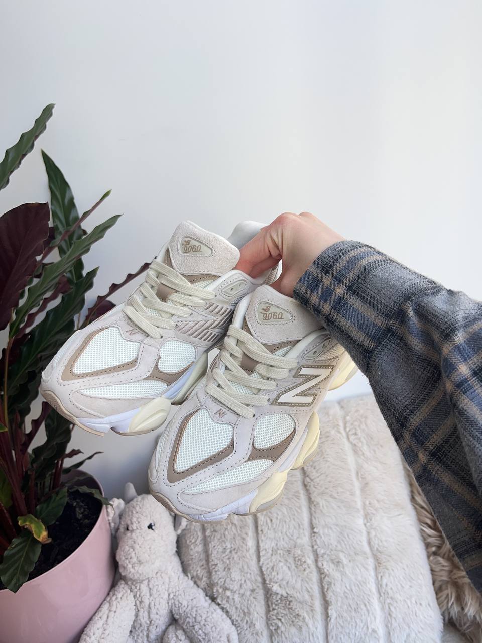 New Balance 9060 Light Beige - oceanhype - 