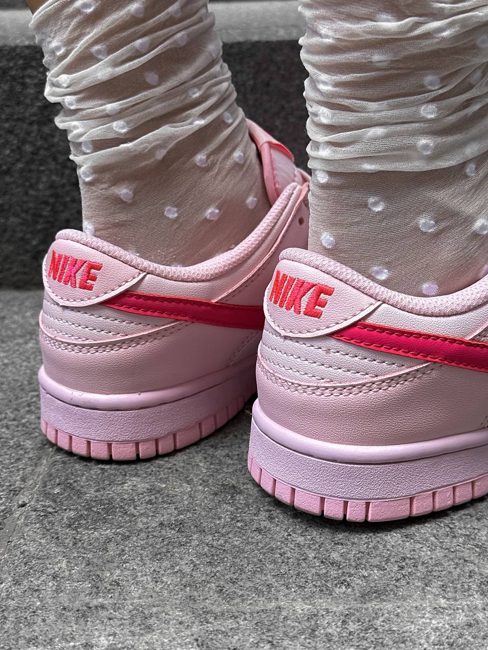 Nike SB Dunk Low Triple Pink - oceanhype - 