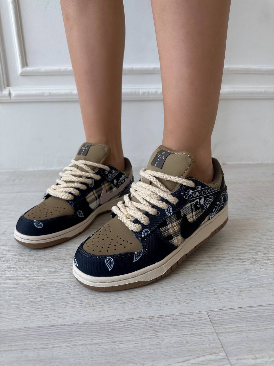 Nike SB Dunk Low x Travis Scott Cactus Jack - oceanhype - 