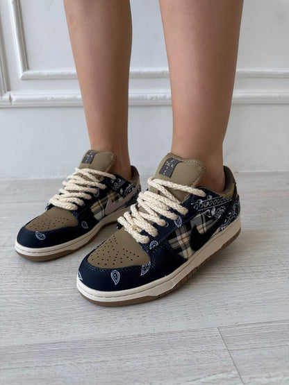 Nike SB Dunk Low x Travis Scott Cactus Jack - oceanhype - 