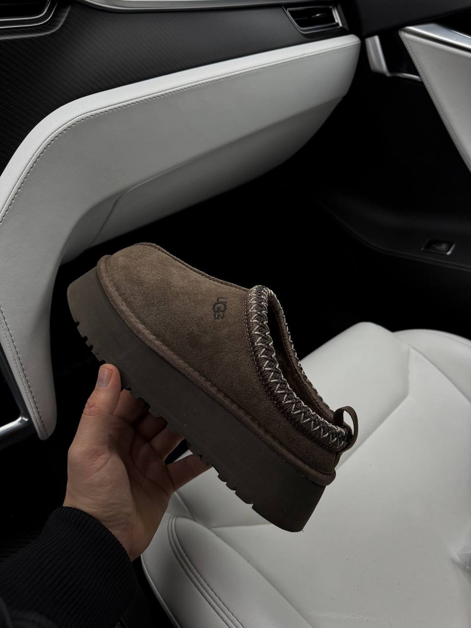 UGG Tasman Platform Slippers Hickory - oceanhype - 