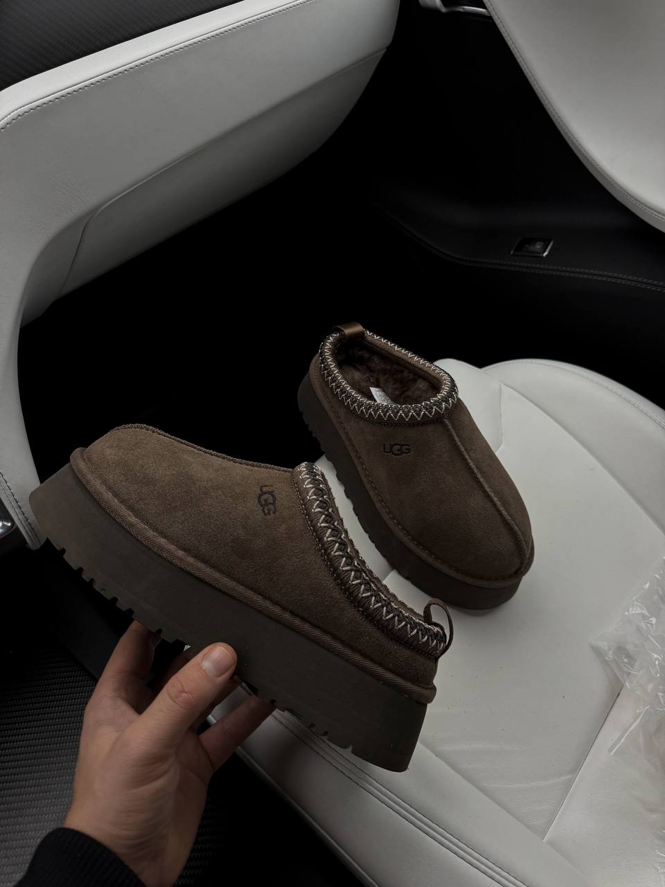 UGG Tasman Platform Slippers Hickory - oceanhype - 