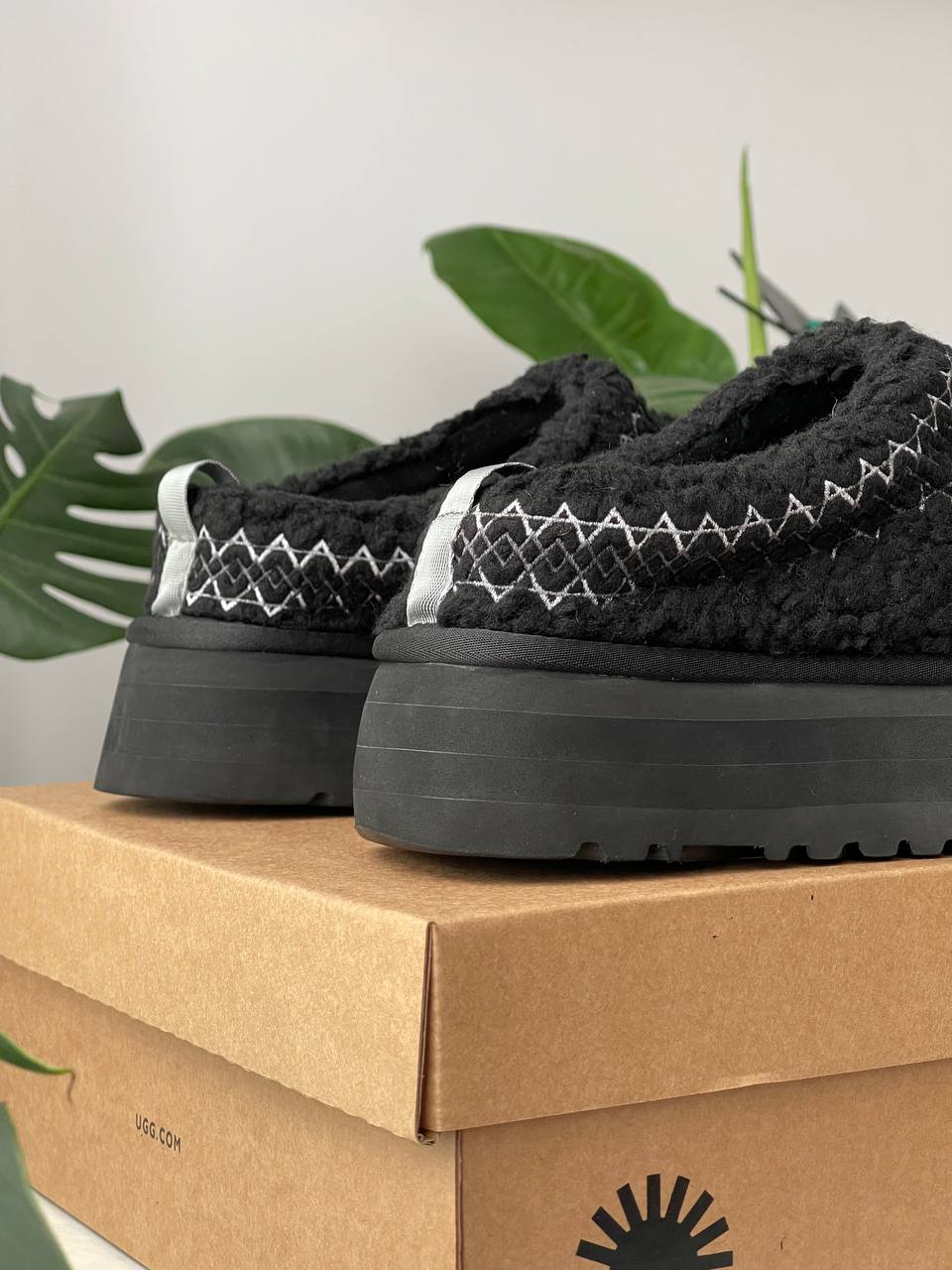 UGG Tazz Slipper Heritage Braid Black - oceanhype - 