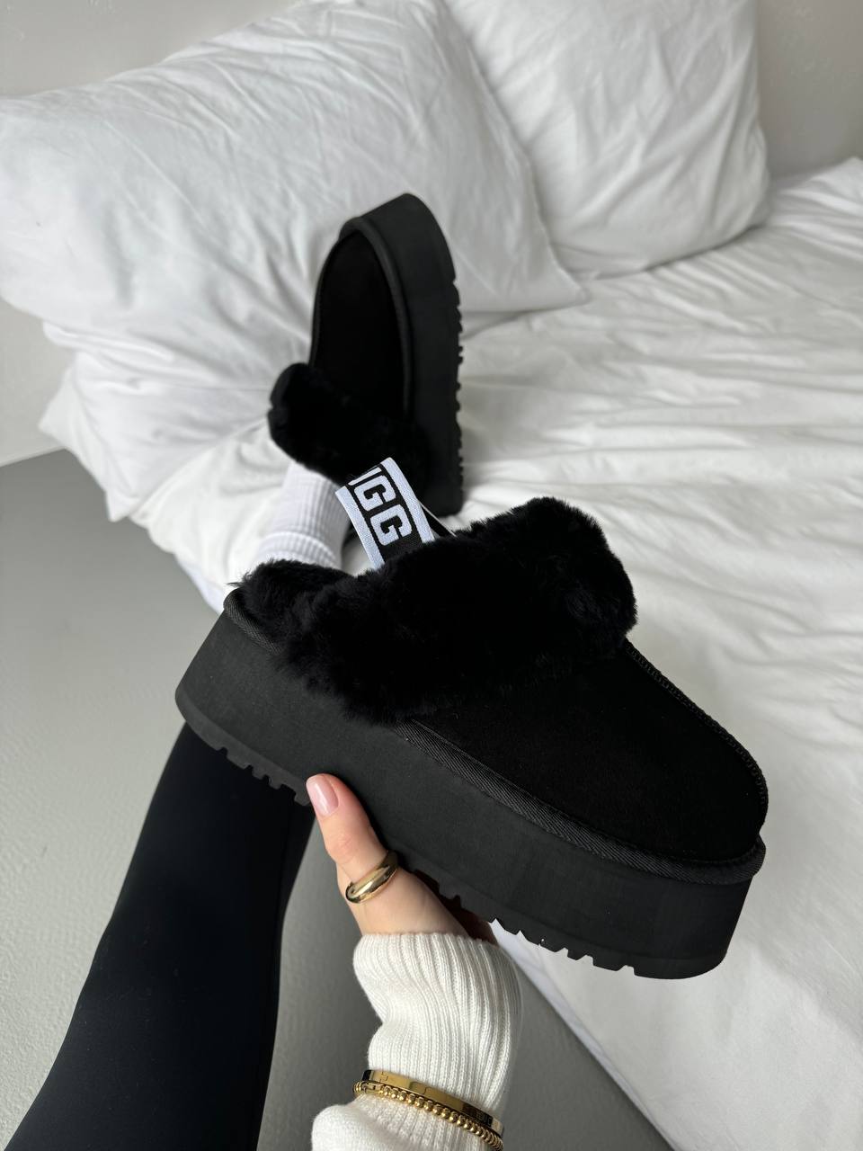UGG Funkette Platform Black - oceanhype - 