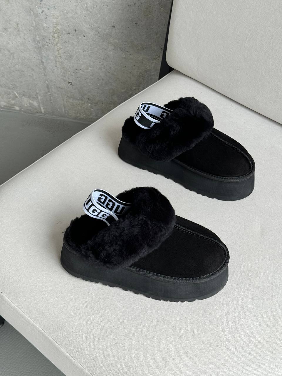 UGG Funkette Platform Black - oceanhype - 