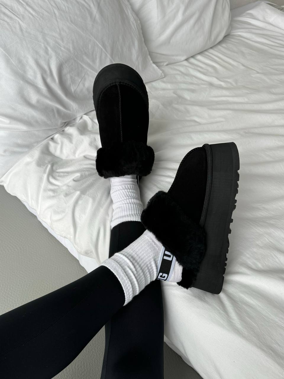 UGG Funkette Platform Black - oceanhype - 