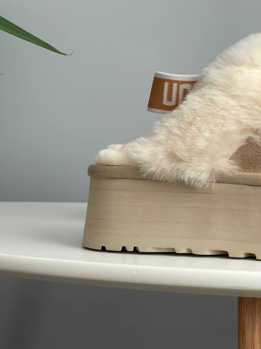 UGG Funkette Slipper Platform Sand - oceanhype - 