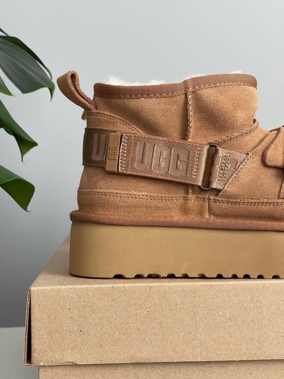 UGG Ultra Mini Platform Hybrid Boots - oceanhype - 
