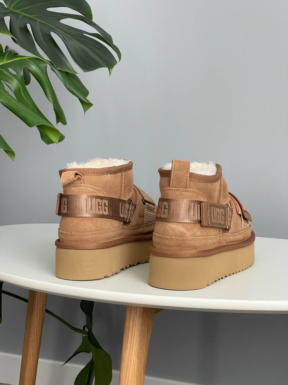 UGG Ultra Mini Platform Hybrid Boots - oceanhype - 
