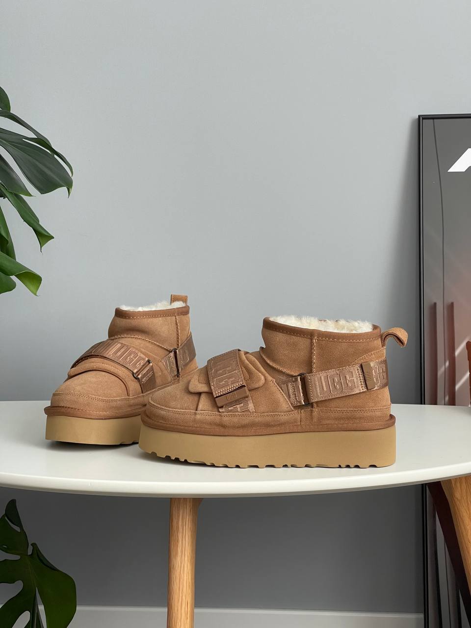 UGG Ultra Mini Platform Hybrid Boots - oceanhype - 