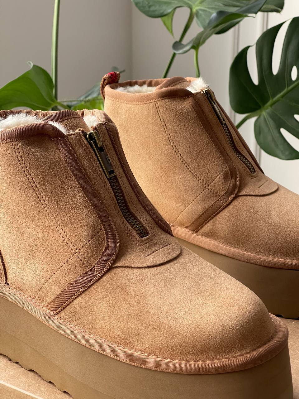 UGG Neumel Platform Zip Chestnut - oceanhype - 