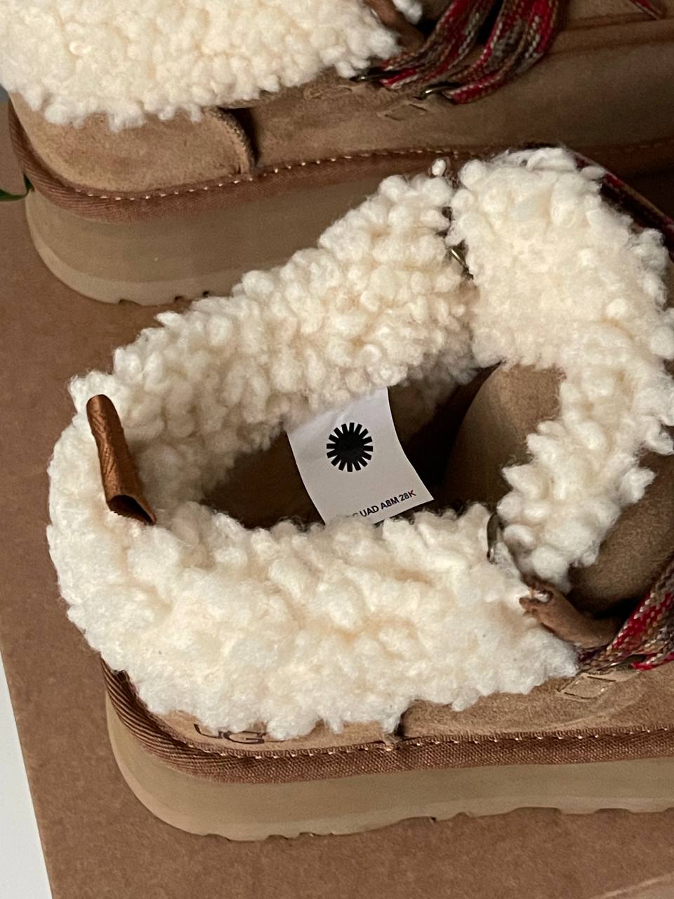 UGG Funkarra Platform Chestnut - oceanhype - 