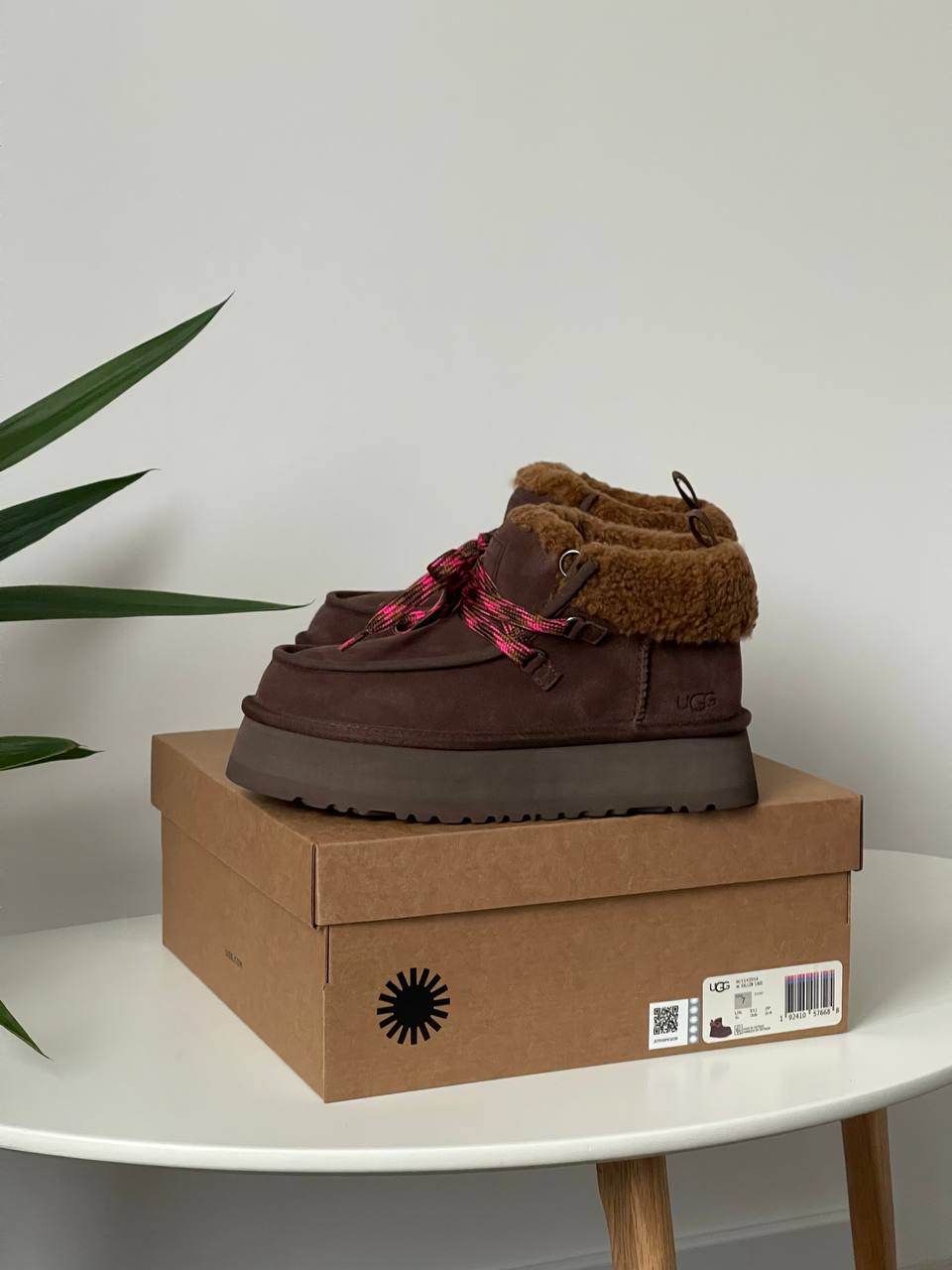 UGG Funkarra Platform Chocolate - oceanhype - 