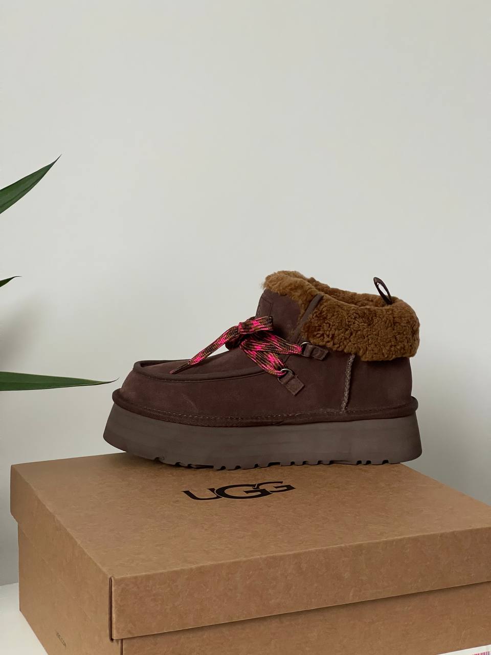 UGG Funkarra Platform Chocolate - oceanhype - 