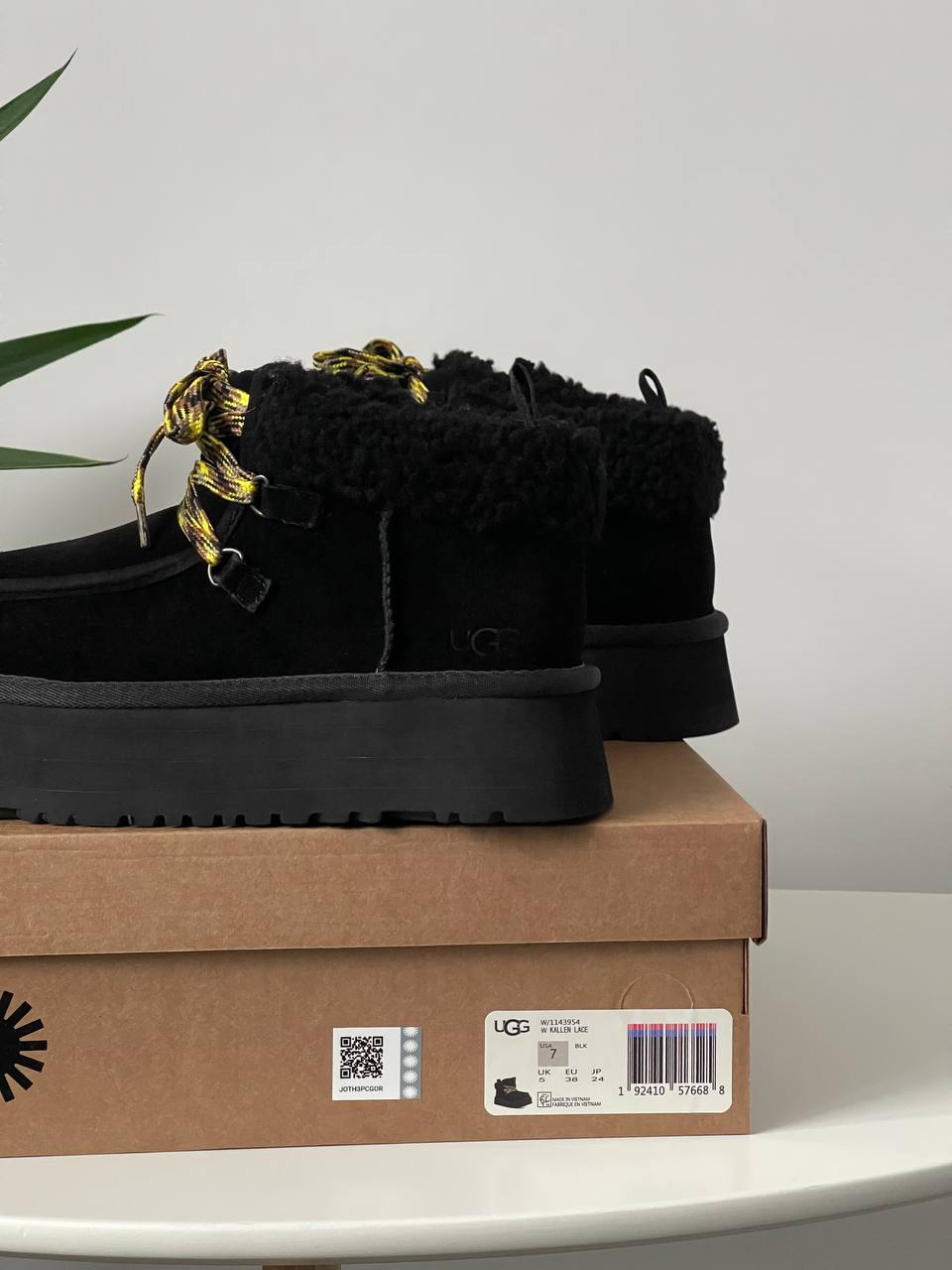 UGG Funkarra Platform Black - oceanhype - 