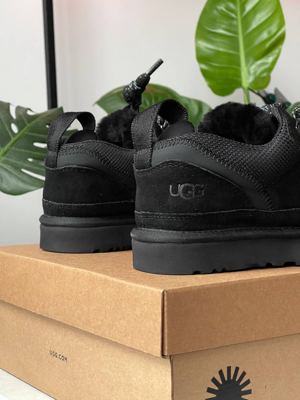 UGG Lowmel Sneaker Black - oceanhype - 