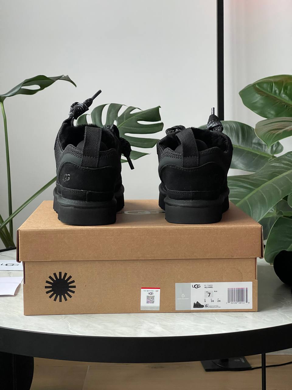 UGG Lowmel Sneaker Black - oceanhype - 