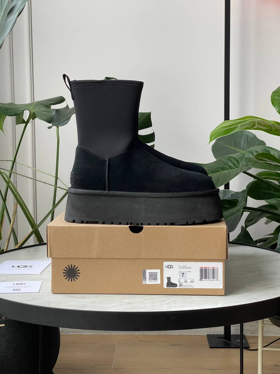 UGG Classic Dipper Black - oceanhype - 
