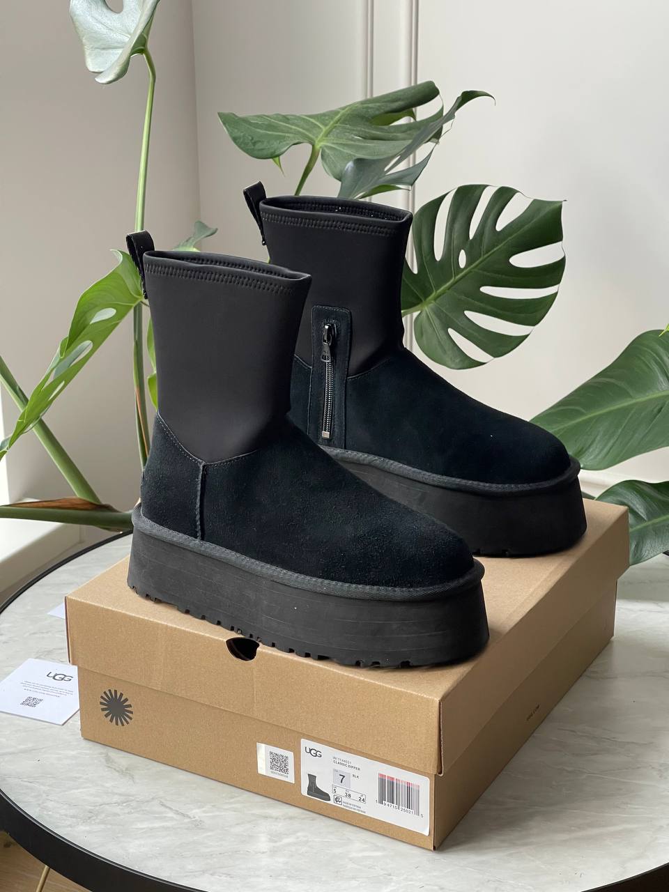 UGG Classic Dipper Black - oceanhype - 