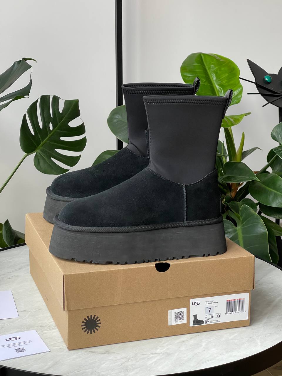 UGG Classic Dipper Black - oceanhype - 