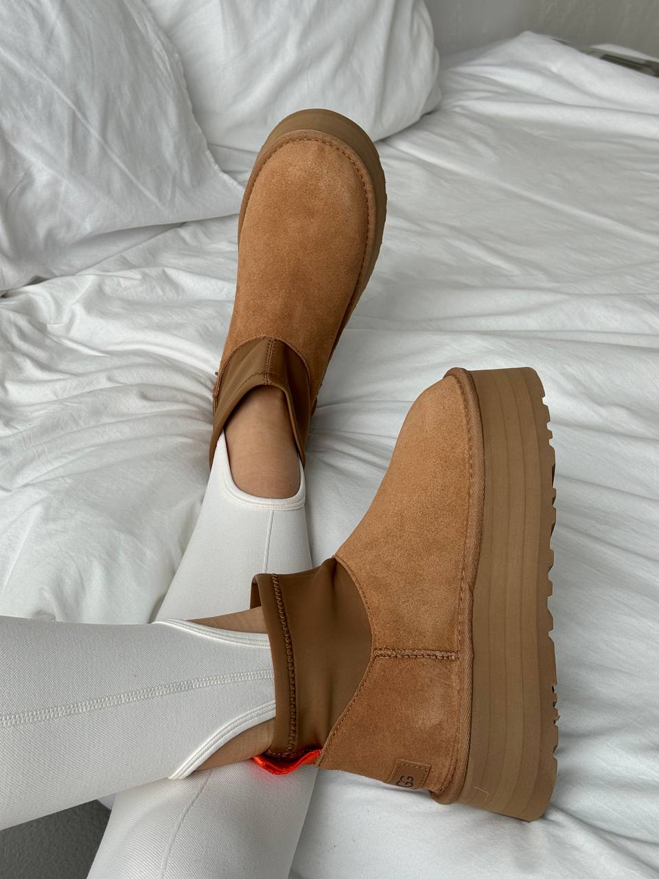 UGG Classic Mini Dipper Chestnut - oceanhype - 