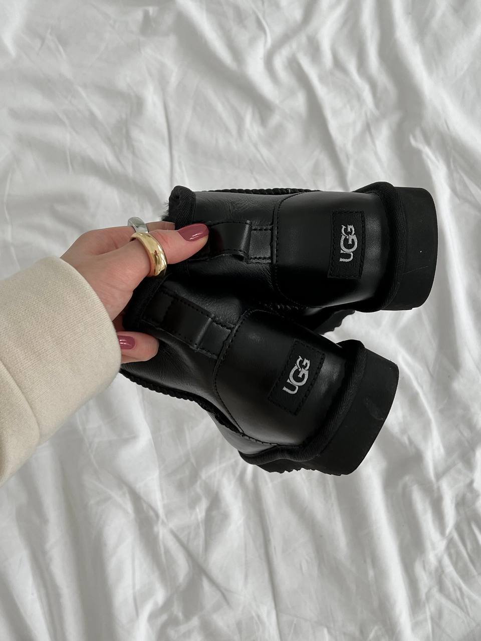 UGG Classic Mini Black Lather - oceanhype - 