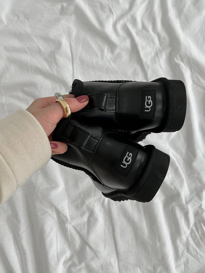 UGG Classic Mini Black Lather - oceanhype - 