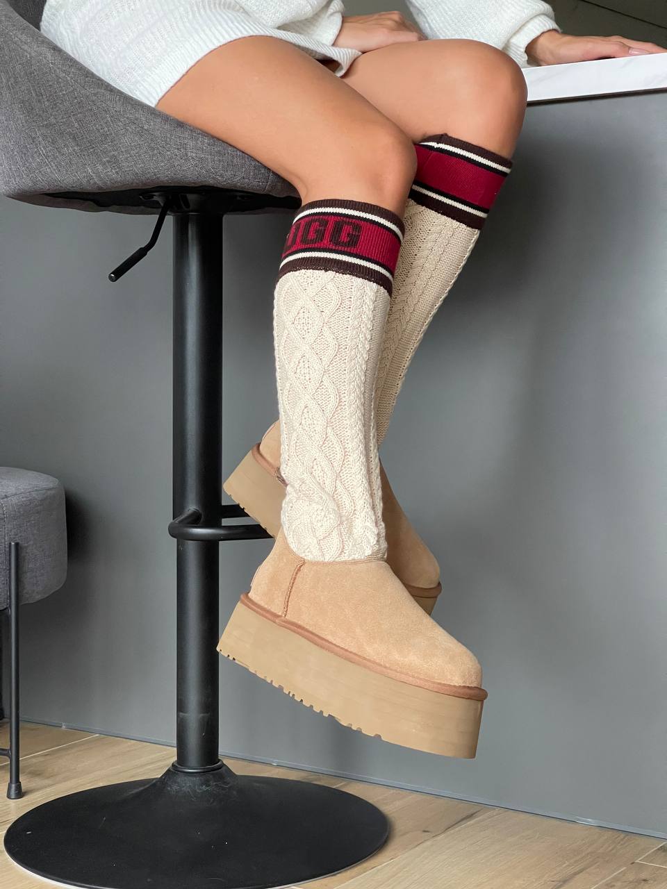 Classic Sweater Letter Boot Chestnut - oceanhype - 