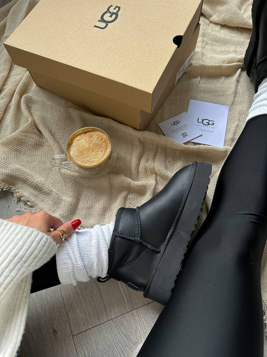 UGG Ultra Mini Platform Leather Black - oceanhype - 