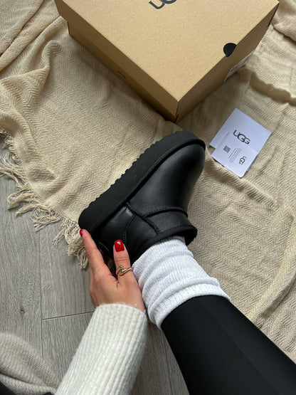 UGG Ultra Mini Platform Leather Black - oceanhype - 
