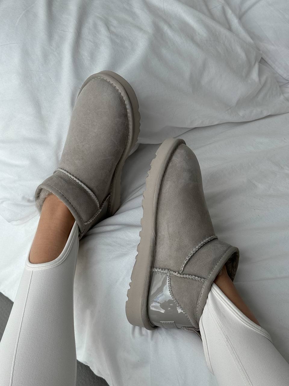 UGG Classic Ultra Mini Light Grey Lacquer - oceanhype - 