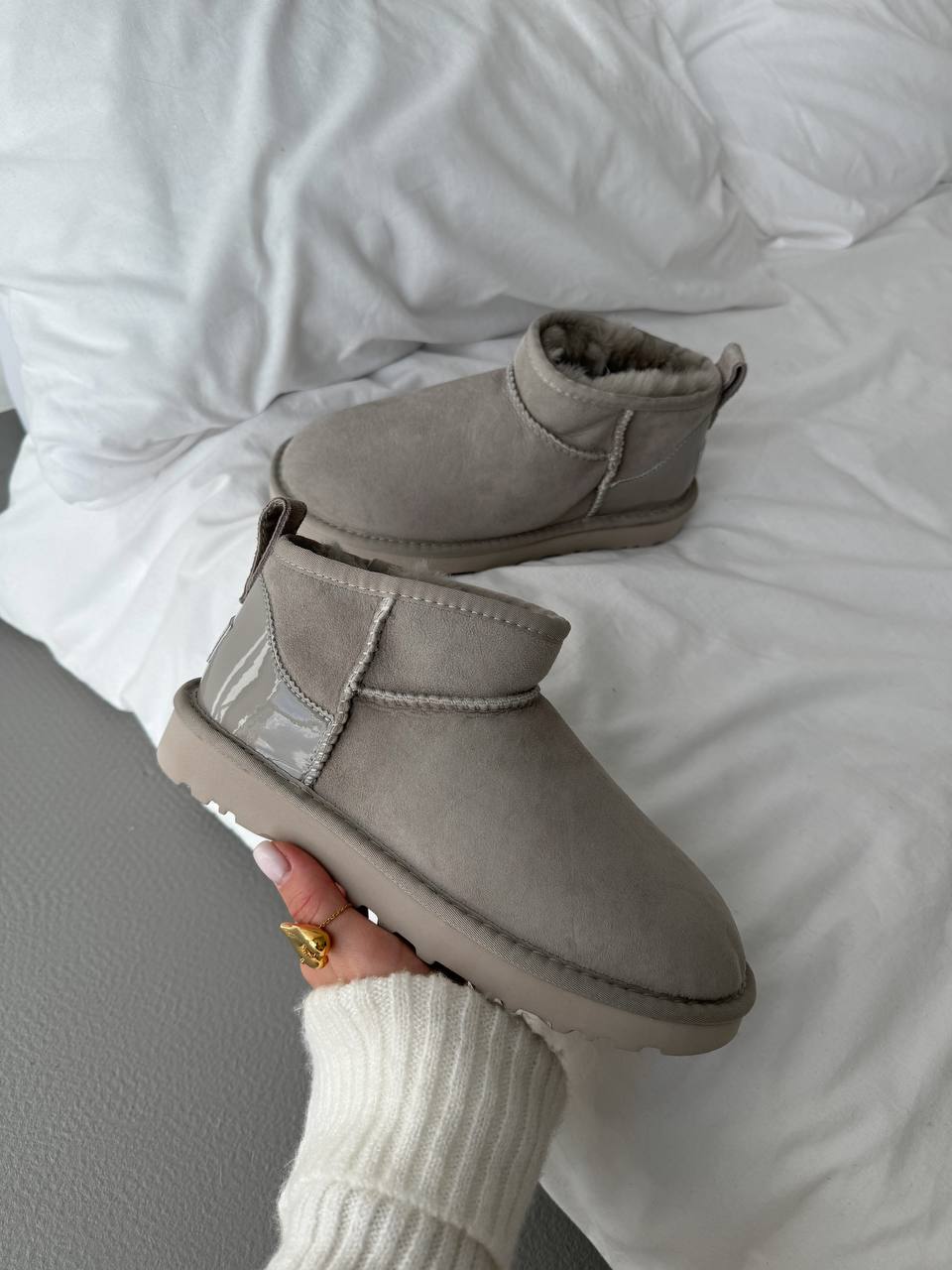 UGG Classic Ultra Mini Light Grey Lacquer - oceanhype - 