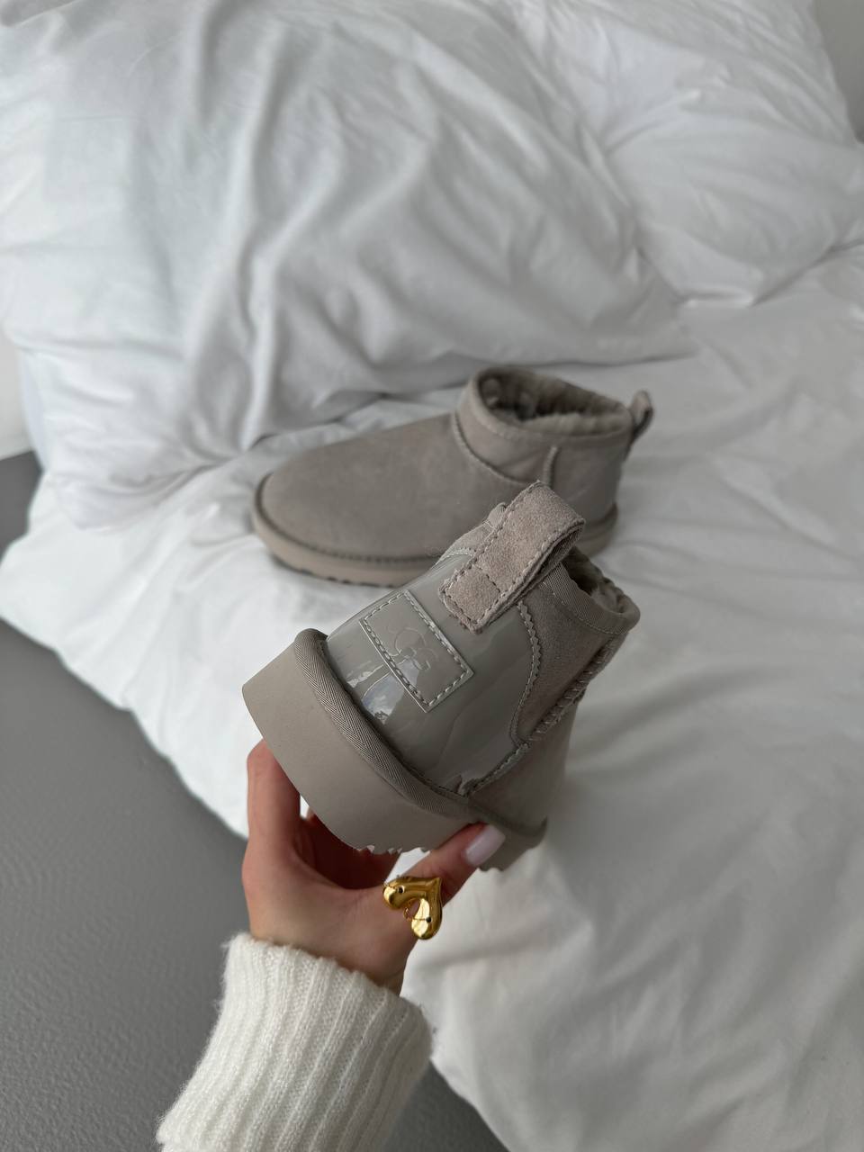 UGG Classic Ultra Mini Light Grey Lacquer - oceanhype - 