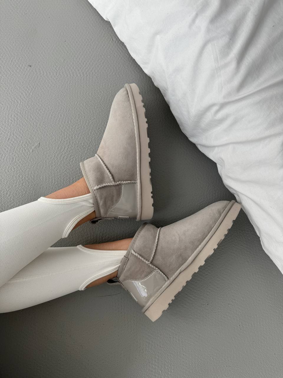 UGG Classic Ultra Mini Light Grey Lacquer - oceanhype - 