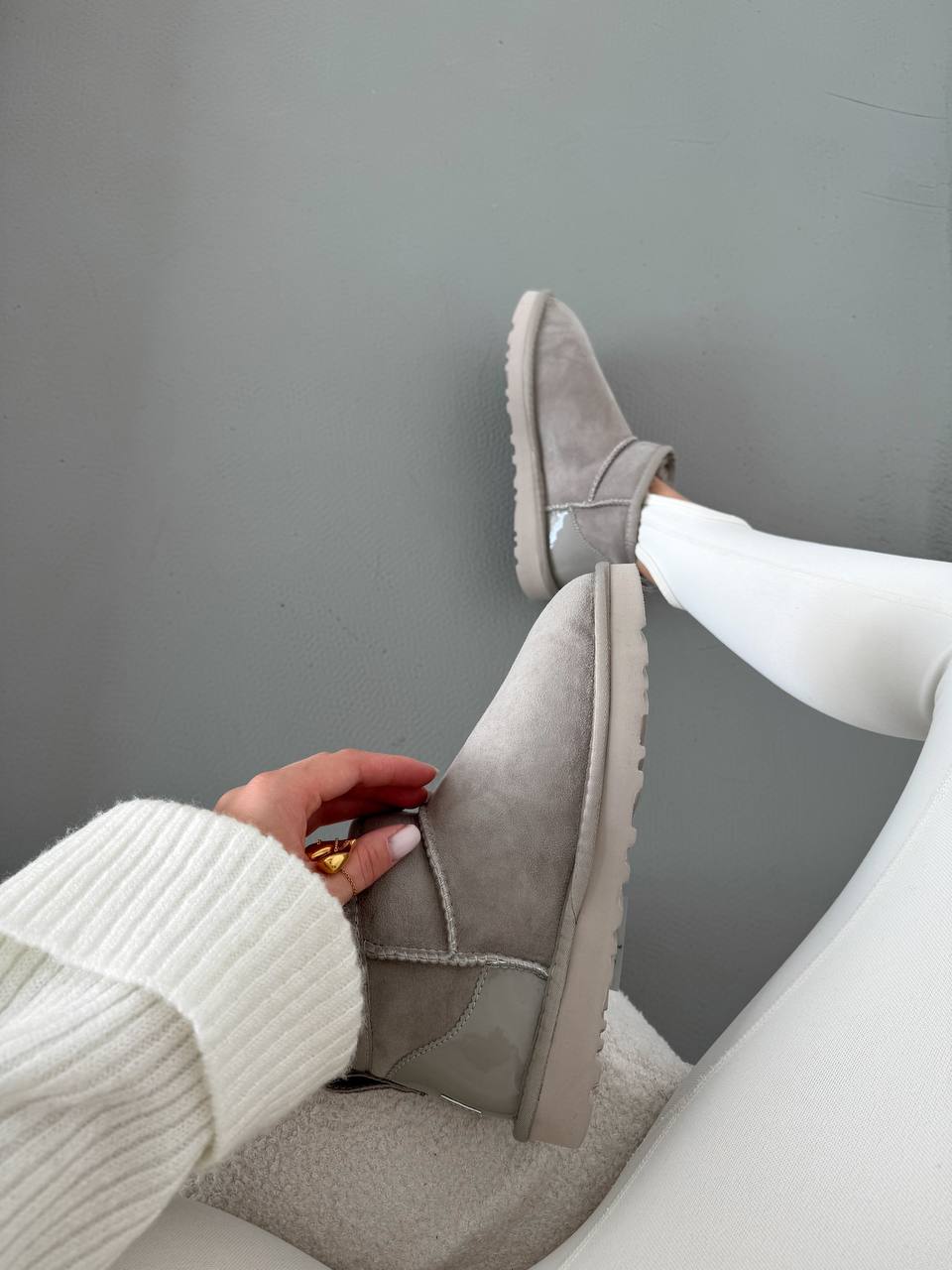 UGG Classic Ultra Mini Light Grey Lacquer - oceanhype - 
