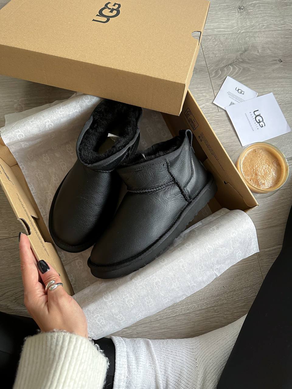 UGG Classic Ultra Mini Black - oceanhype - 