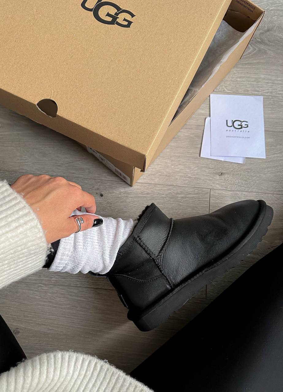 UGG Classic Ultra Mini Black - oceanhype - 
