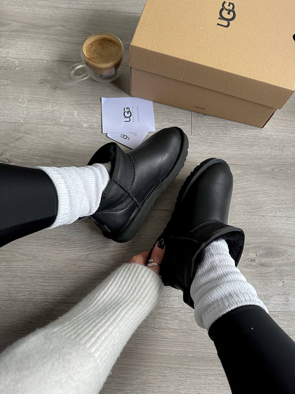 UGG Classic Ultra Mini Black - oceanhype - 
