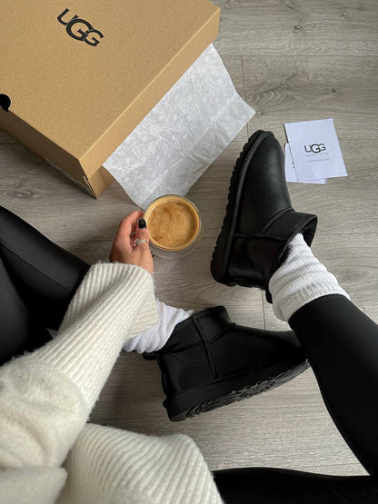 UGG Classic Ultra Mini Black - oceanhype - 