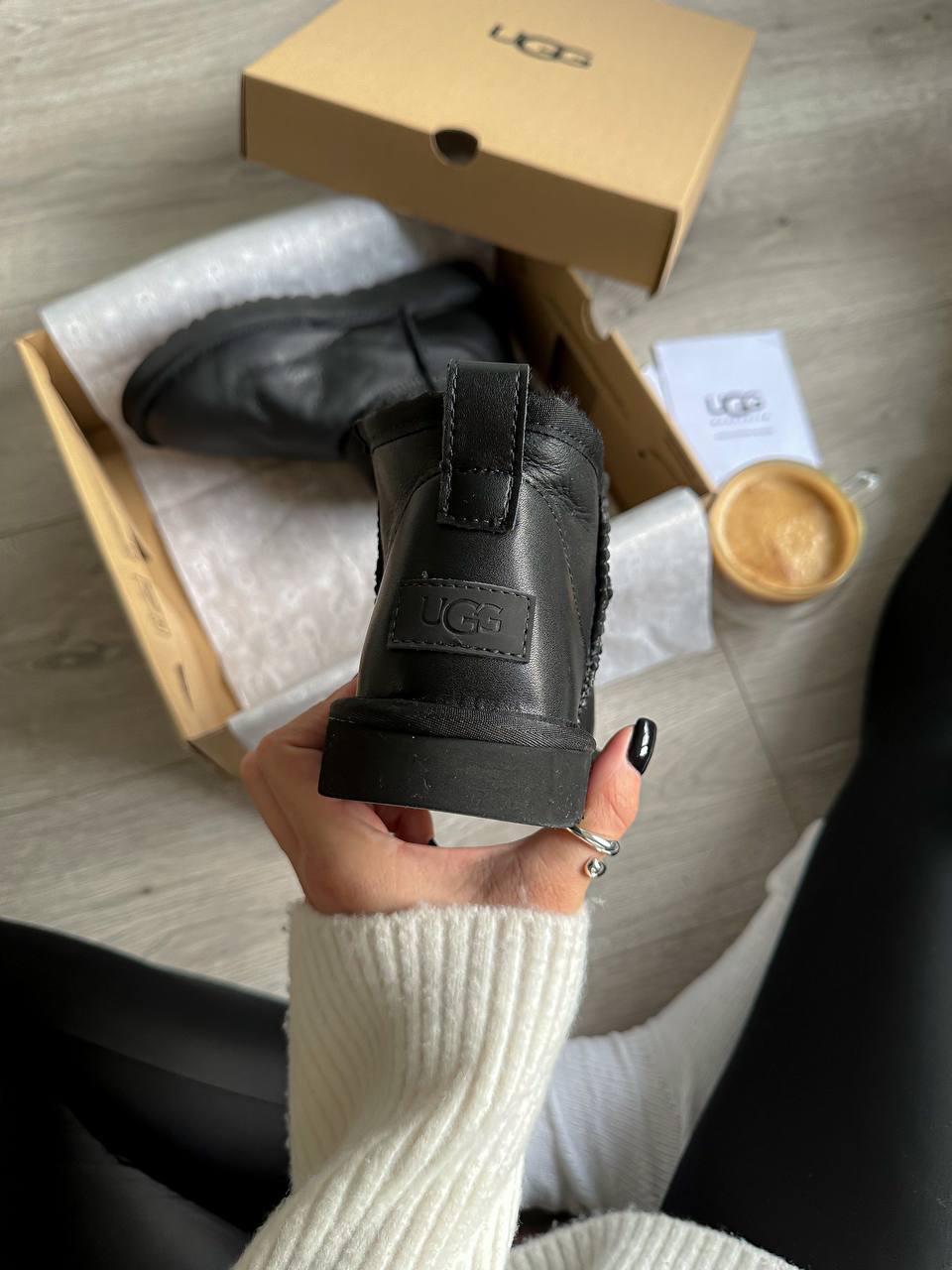 UGG Classic Ultra Mini Black - oceanhype - 