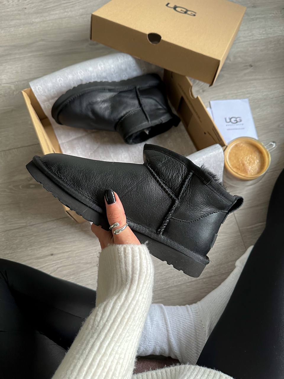 UGG Classic Ultra Mini Black - oceanhype - 